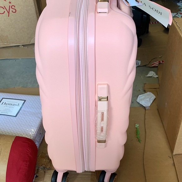 Thalia Sodi Pink Travel Bag - Picture 4 of 6